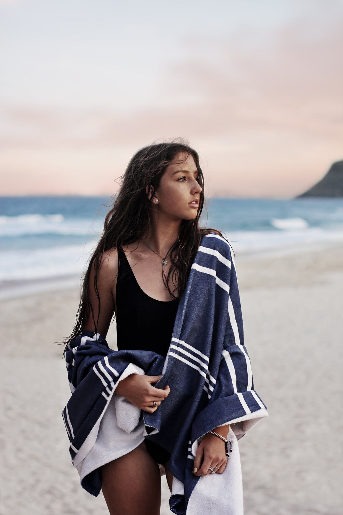  best home towels online, cotton towels home, beach large towels, cotton luxury towels, designer towels, bloomingdales, macys, nordstrom, zara, hm